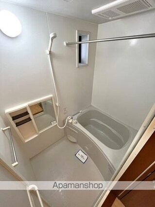 アヴァンツァーレ浦田[1K/24.92m2]のバス