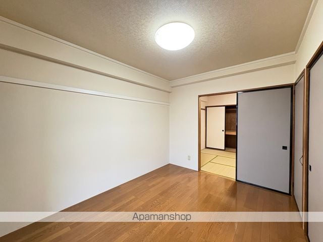 アルファーコートの内装写真