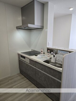 Ｄーｒｅｓｉｄｅｎｃｅ曙町１丁目[1LDK/36.11m2]のキッチン
