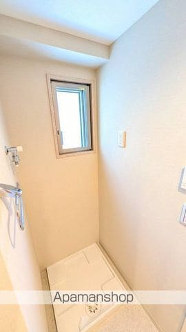 ラティエラ中野新井の内装写真