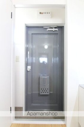 メゾン・ドゥ・ルアン[1K/22.31m2]の玄関