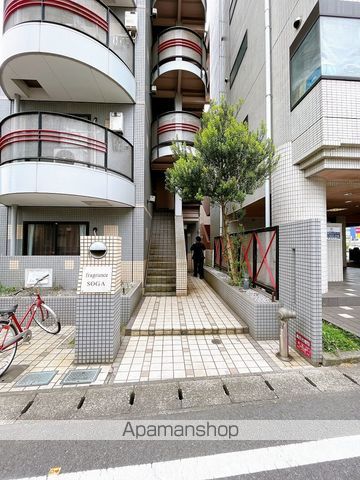フレグランス蘇我の玄関写真
