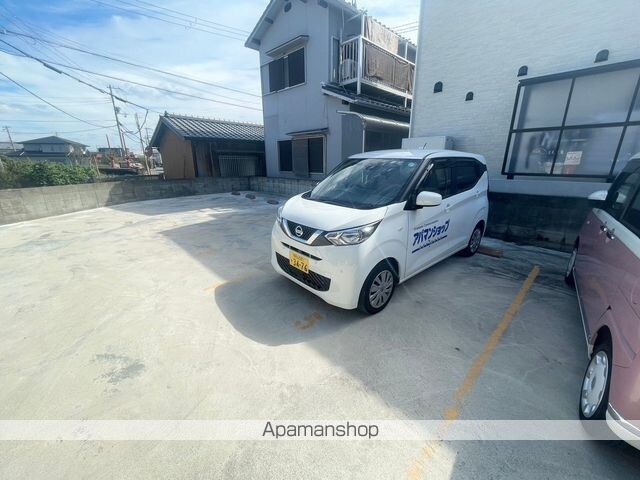 エクストリーム中島[1K/25m2]の駐車場2