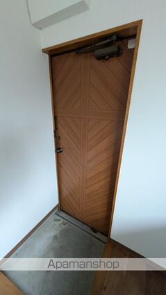 東京都杉並区和泉４丁目[2K/42.21m2]の玄関
