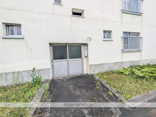 ビレッジハウス野幌2号棟の玄関写真