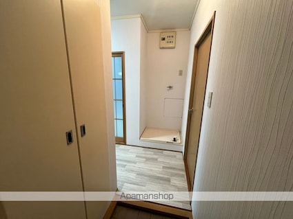 菩提樹ハイツＡ棟[2K/38m2]の玄関