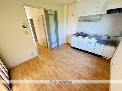 フォーレス華　Ｂ棟[2K/43.75m2]のリビング・居間