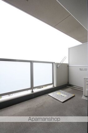 Ｓｔｒａｔｏｃａｓｔｅｒ市駅西[1LDK/31.63m2]のバルコニー