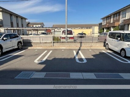 セピアコート[2LDK/61.27m2]の駐車場1