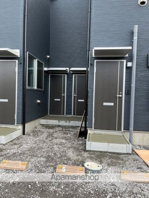 和歌山県和歌山市北中島１丁目[1LDK/42m2]のエントランス