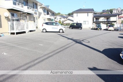 パレス下烏須井[2LDK/46.37m2]の駐車場
