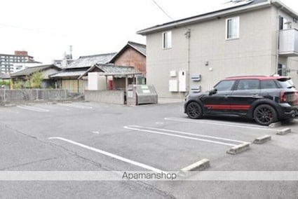 エントピア[1LDK/41.24m2]の駐車場