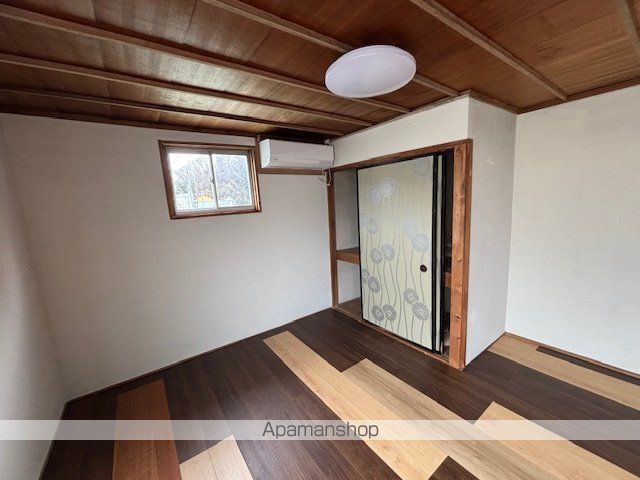 detached 福島県伊達郡川俣町大字鶴沢字下中島2-4
鶴沢の賃貸情報を見る
物件地図