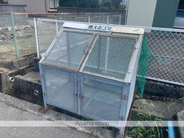 ク・レイン奥田の玄関写真