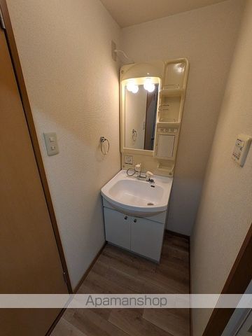サープラス福岡の内装写真