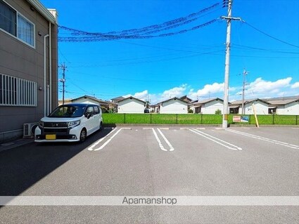 メゾン・コスモス壱番館[2LDK/49.43m2]の駐車場2