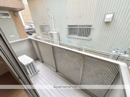 エスティアール１６　Ⅰ・Ⅱ[1K/30.39m2]のバルコニー