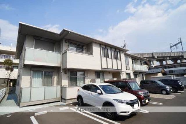シャーメゾン三百人町