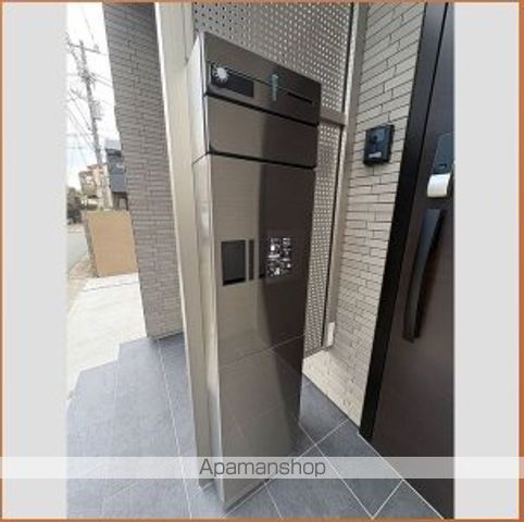 練馬区 2階建 築1年の内装写真
