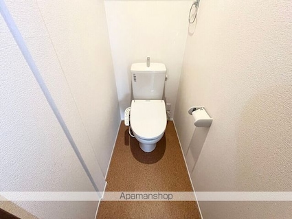 ルート・エイト[1LDK/34.37m2]のトイレ