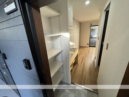 カハラ[1K/19.87m2]の玄関