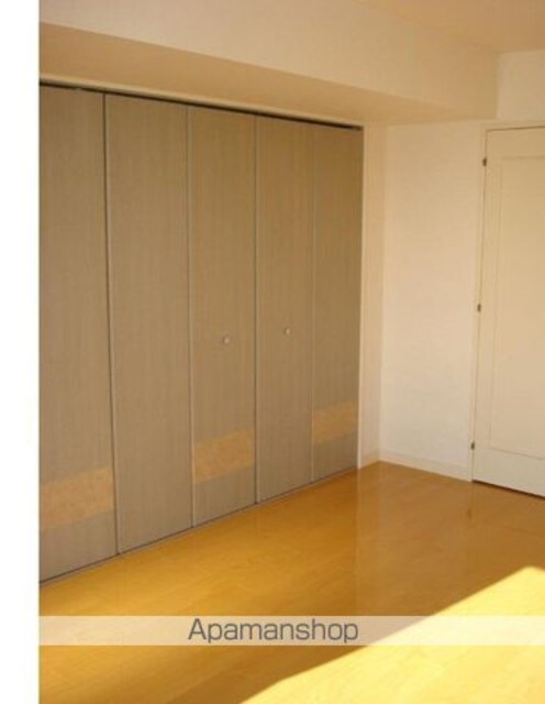 ルート下馬マンション[3LDK/182.96m2]の収納