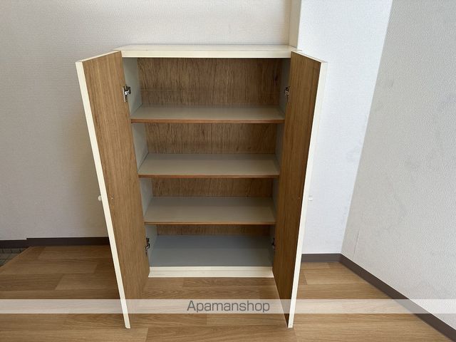 トライアングル筆山の内装写真