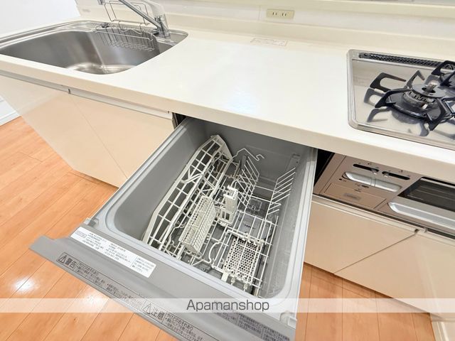 シロハイヌ今米の内装写真