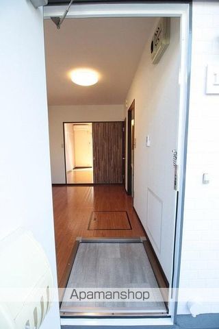 サンハイツ塚間Ｂ棟[1K/27.08m2]の玄関