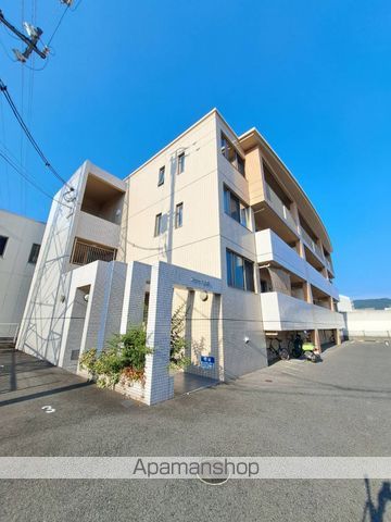 アセーラB館の玄関写真