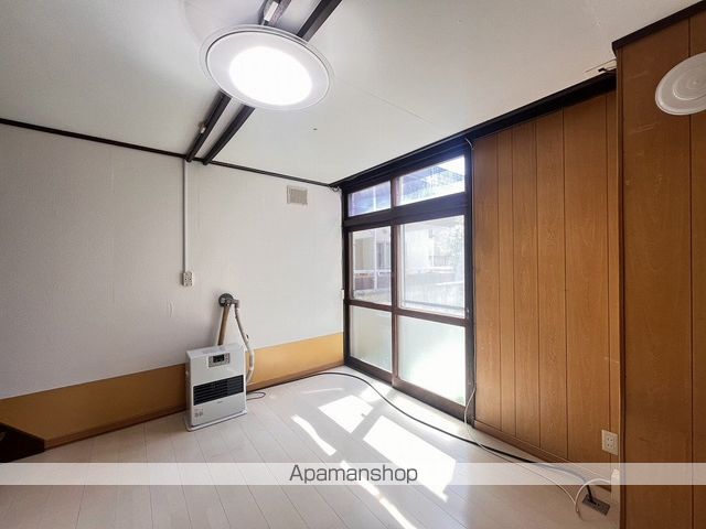 10条マンションの内装写真