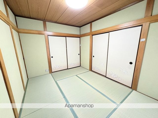 ティファニーの隠れ家の内装写真