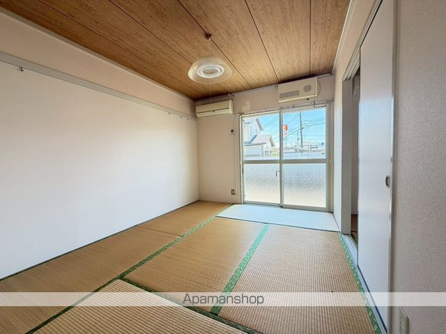 フレグランス鈴の内装写真