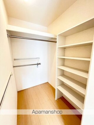 和歌山県和歌山市和歌浦東２丁目[1R/33.61m2]の収納