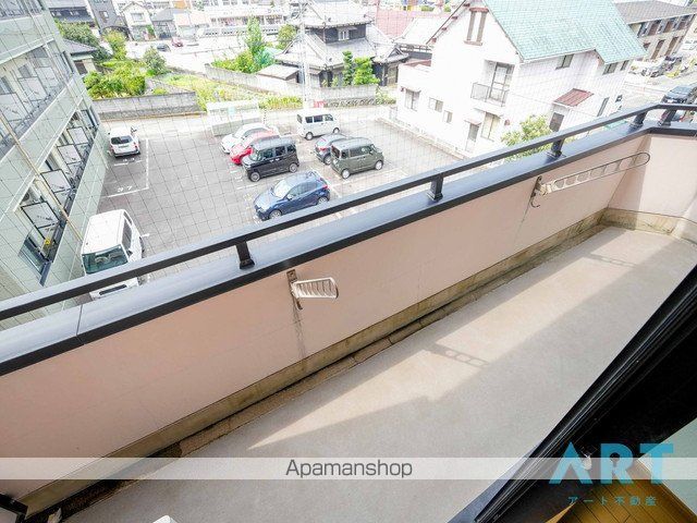 ロイヤルオートヤビルの内装写真
