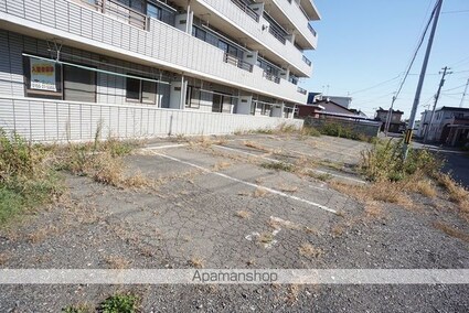 メゾン・ド・モアレ[1LDK/32.3m2]の駐車場