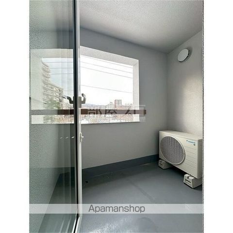 TERTIARYの内装写真