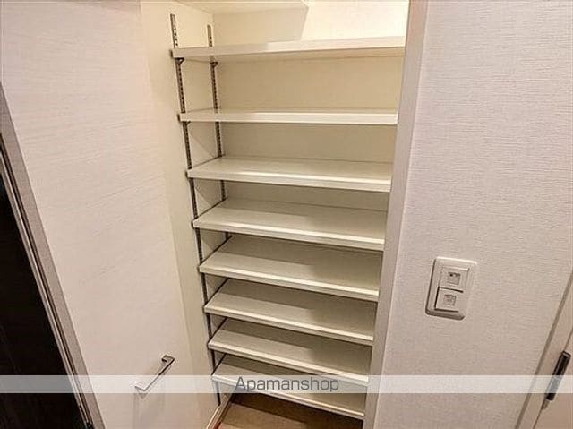 グランフォーレ千早マークスクエアイーストウイングの内装写真