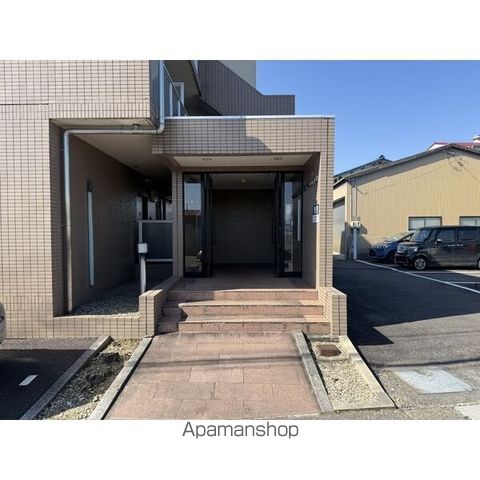 杉山マンションの玄関写真