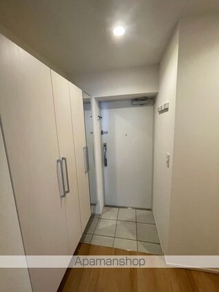 東京都中野区本町５丁目[3LDK/51.81m2]の玄関