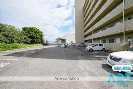 スミタスヴィレッジ和泉[2DK/45.1m2]の駐車場1