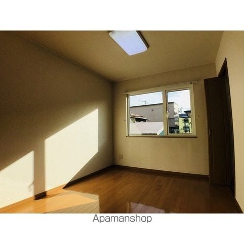 ロイヤルガーデンの内装写真