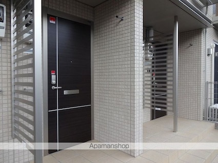 サンハイム青葉　Ｃ棟[1LDK/53.2m2]のエントランス