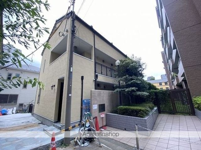 アカンサスの外観写真