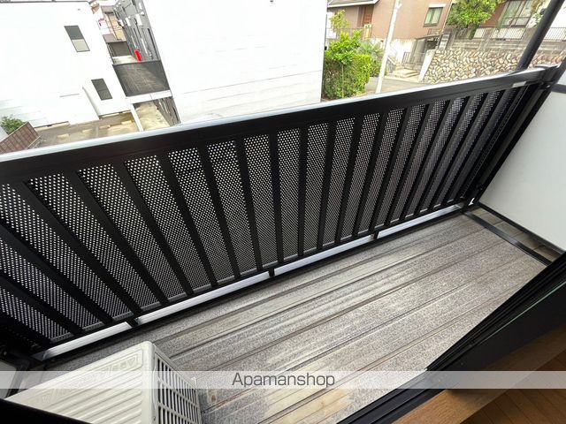 アンプルール ブワ レジェンドの内装写真