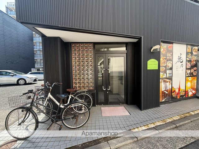 エクセレント駅南の玄関写真