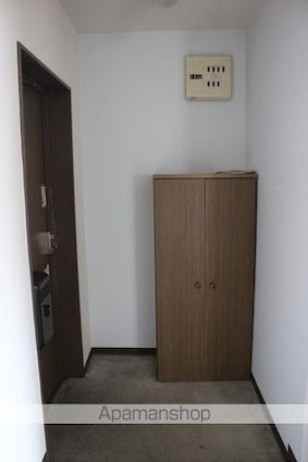 オリヴィエ東川口[3DK/66.76m2]の玄関