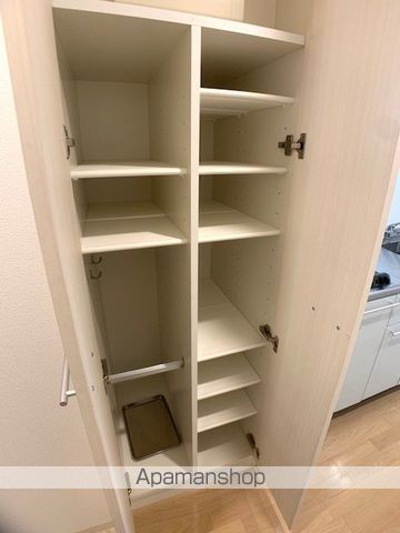 プラウドフラット新大阪の内装写真