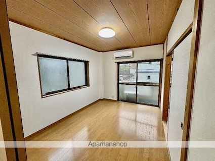 アドリアパラセ[2DK/37.85m2]のリビング・居間