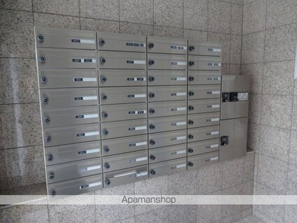 ドリームハウスしののめ[1R/48.82m2]のエントランス1